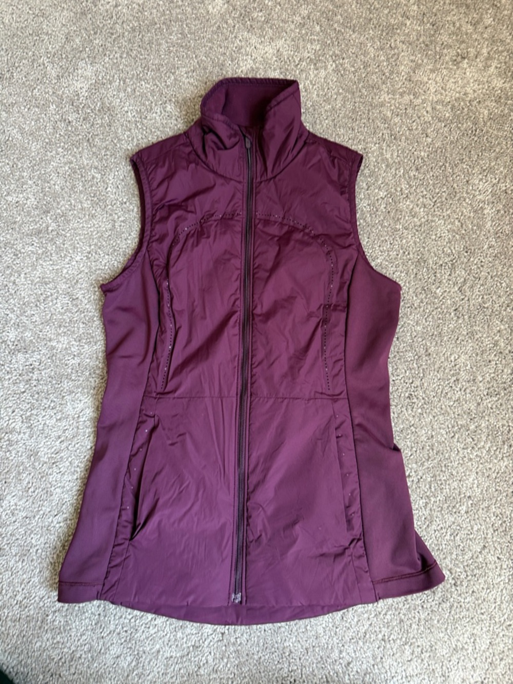 lululemon- Run for it Vest in Plum